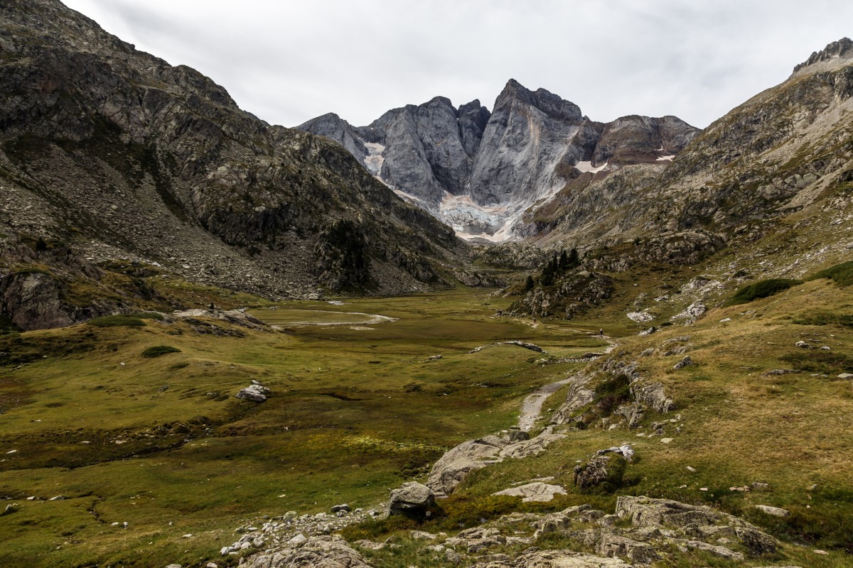 Wanderweg Oulettes de Gaube mit Vignemale und Gletscher