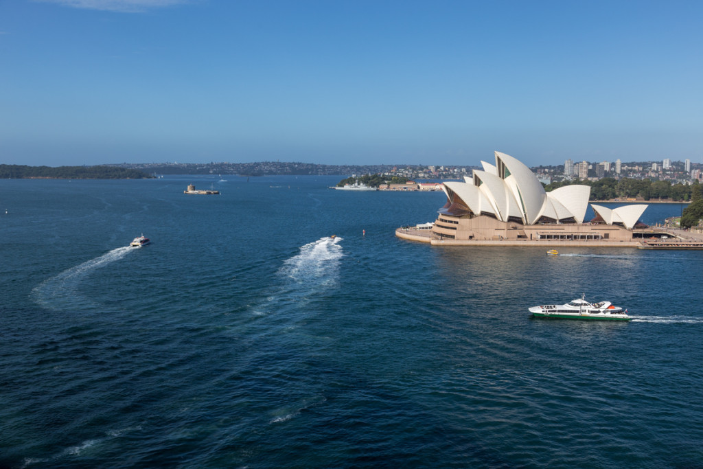 Ausblick von der Sydney Harbour Bridge auf das Opernhaus